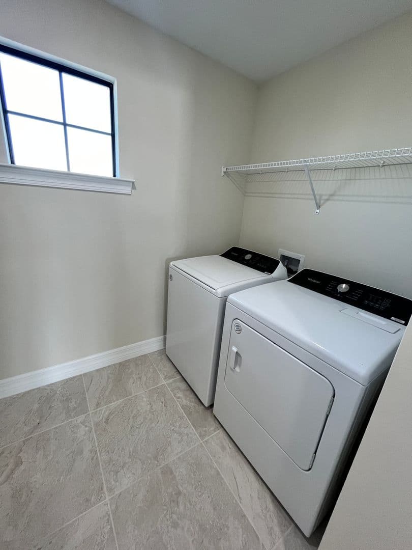 North Port House: 2541 Buckthorn Loop