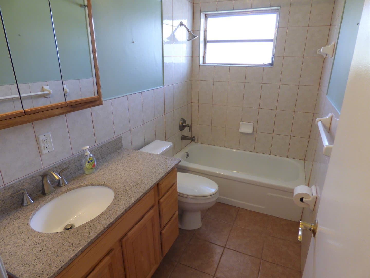 Port Charlotte House: 1358 Arrow St.