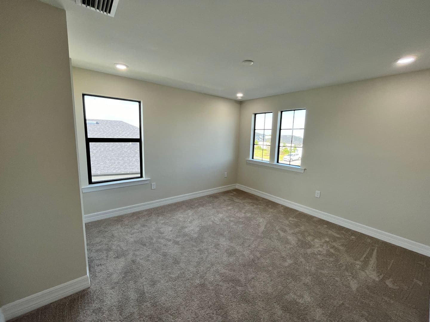 North Port House: 2541 Buckthorn Loop
