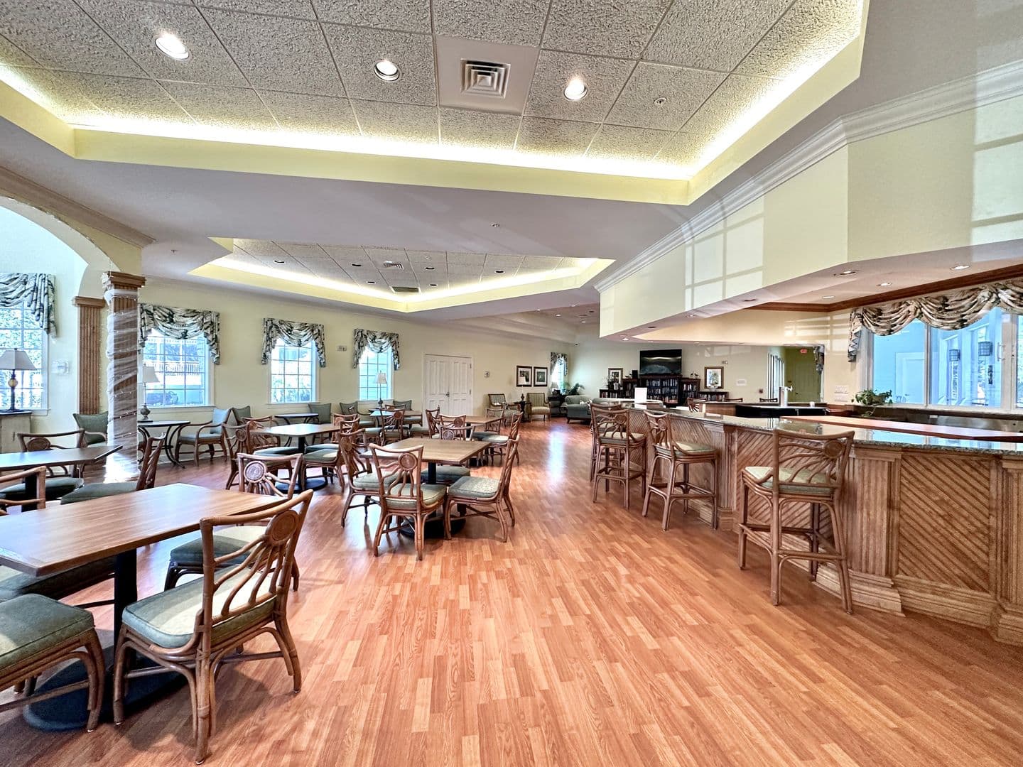 Port Charlotte Condo: 5125 Melbourne St #E201