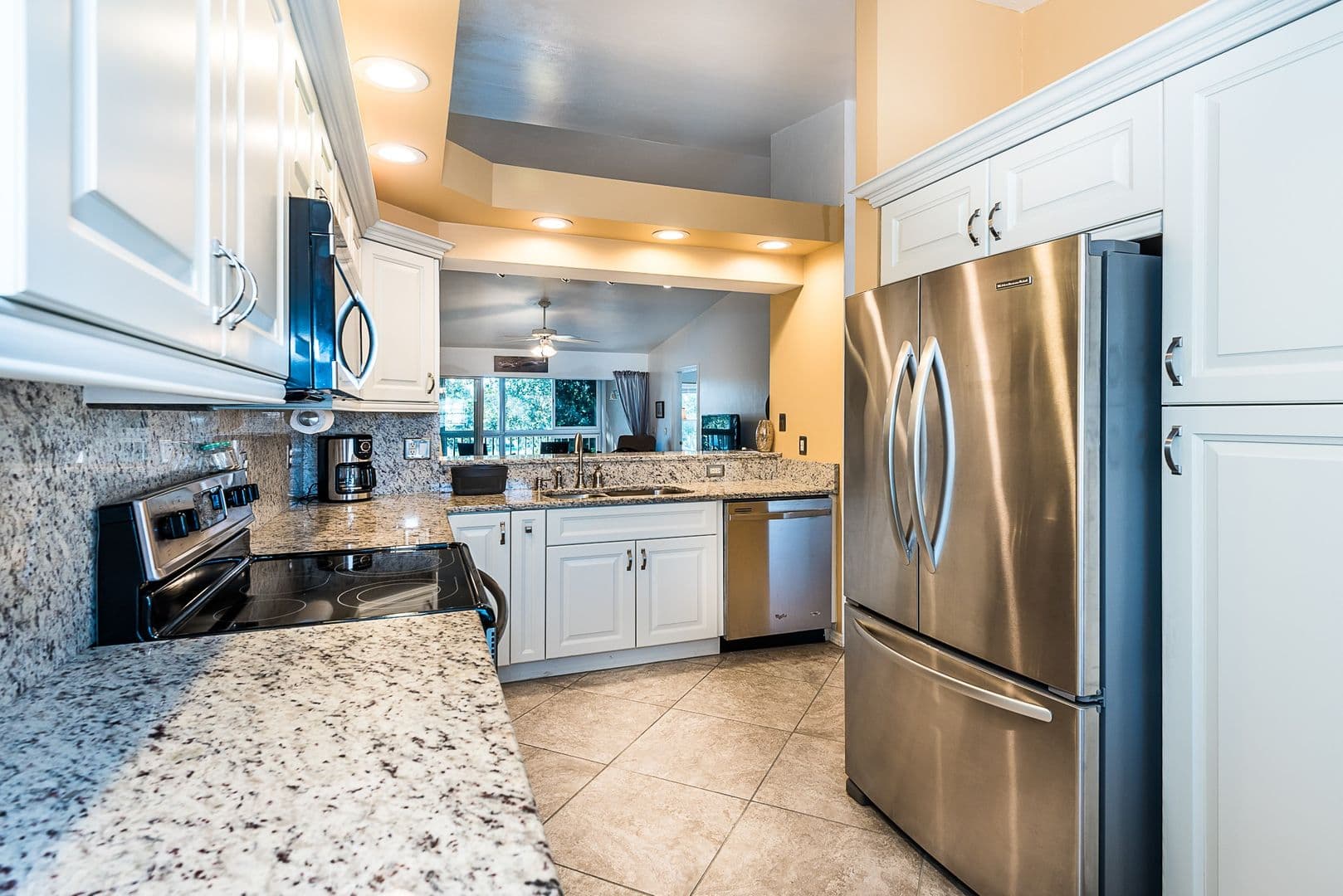 Lake Suzy Apartment: 11644 SW Egret Circle #506