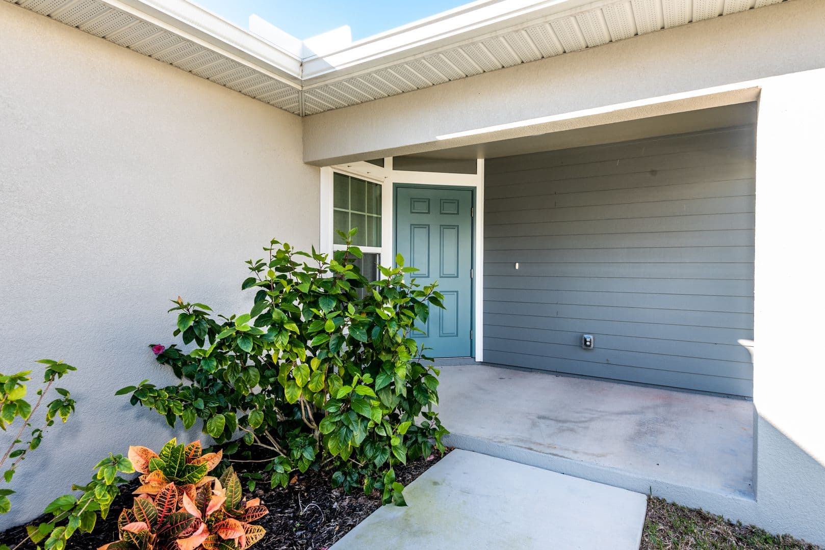 Punta Gorda Apartment: 219 Lewis Cir. #112