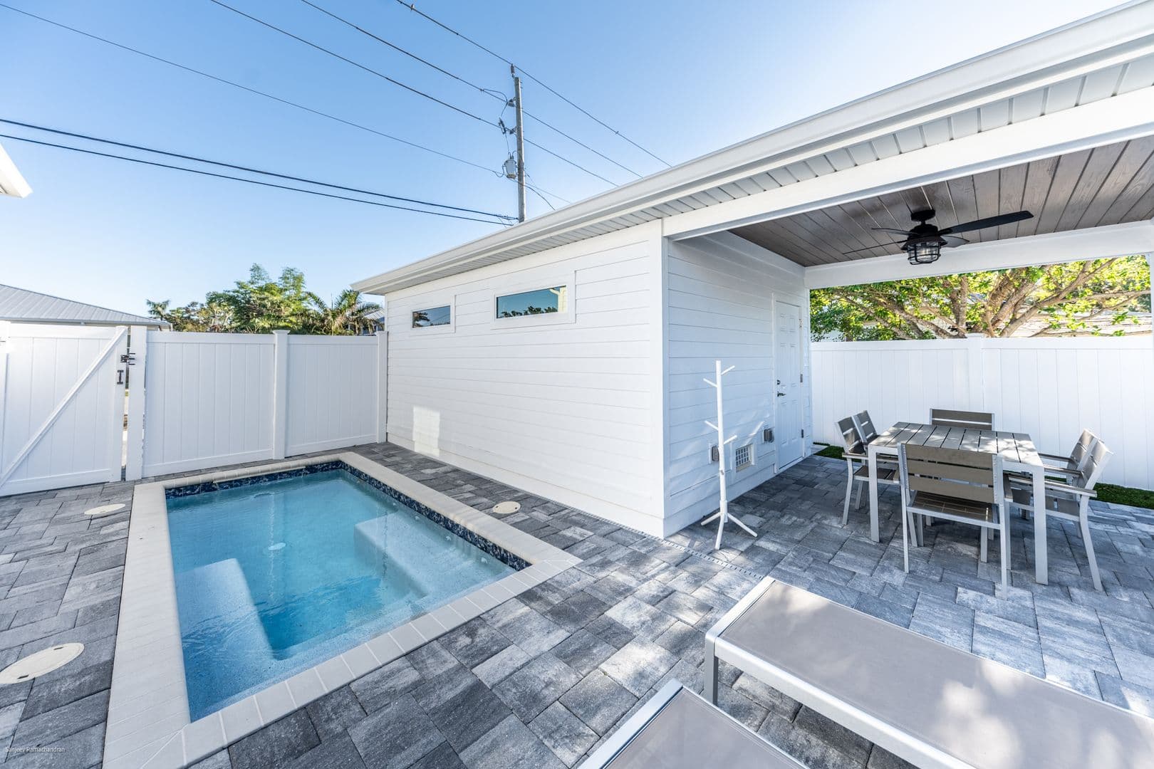Punta Gorda Apartment: 327 Harvey St