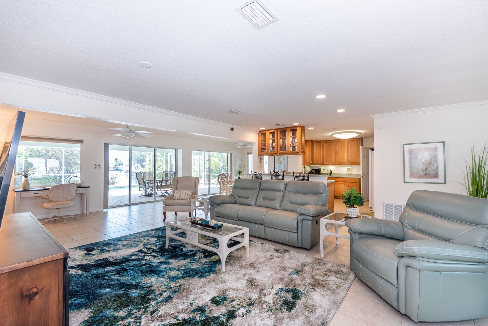 Port Charlotte Apartment: 129 Cousley Dr.