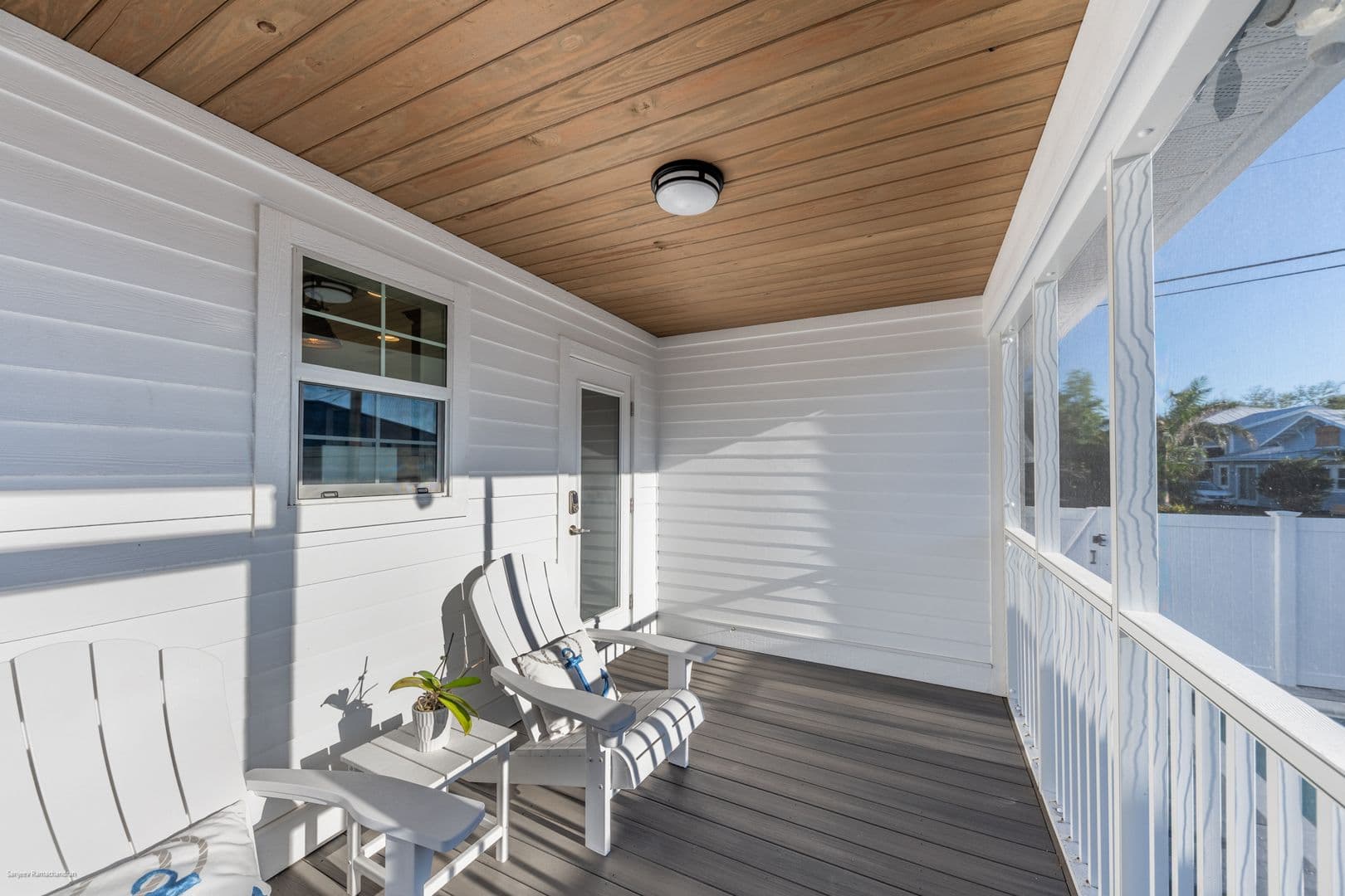 Punta Gorda Apartment: 327 Harvey St