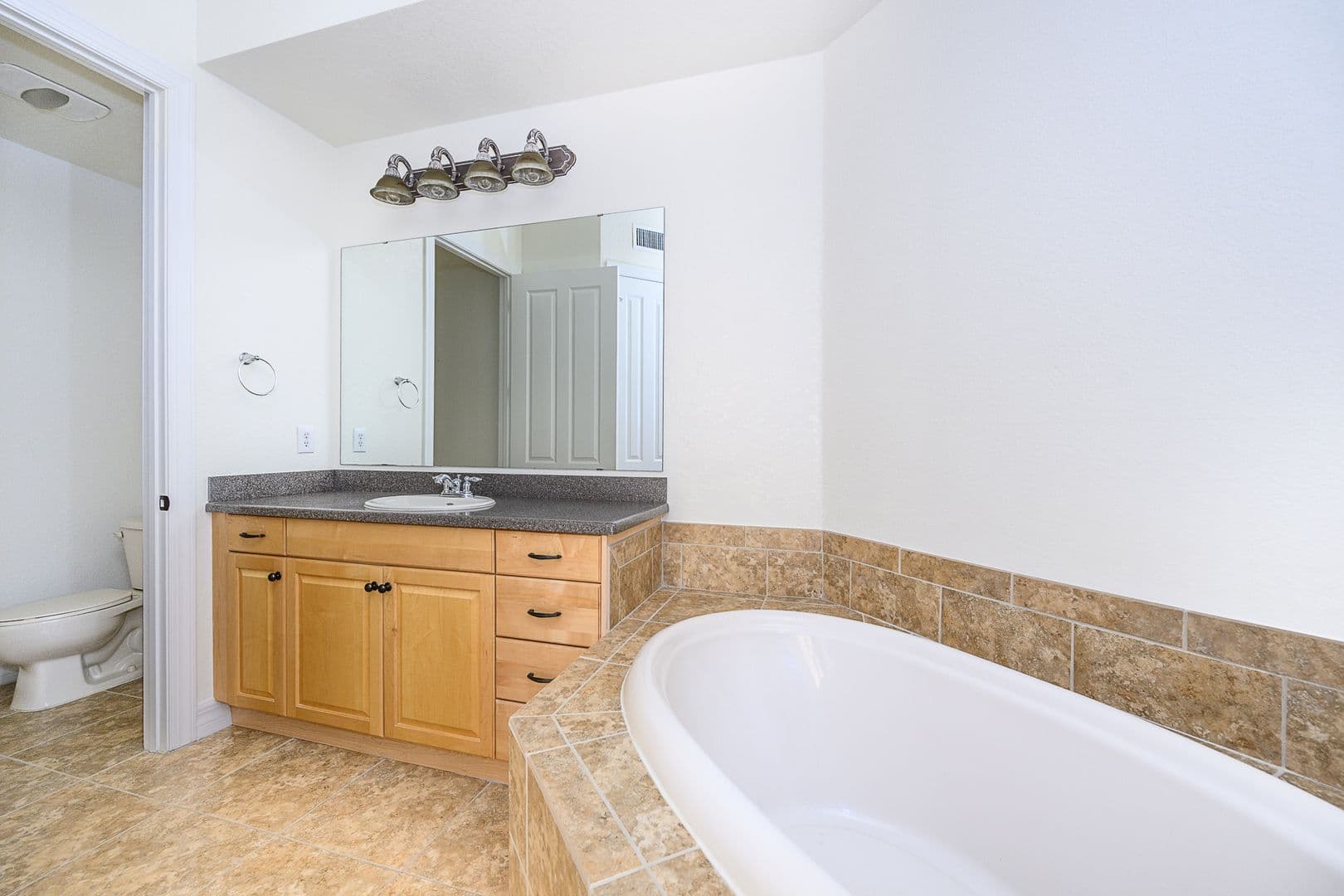 Punta Gorda Condo: 99 Vivante Blvd., Bldg5 #404