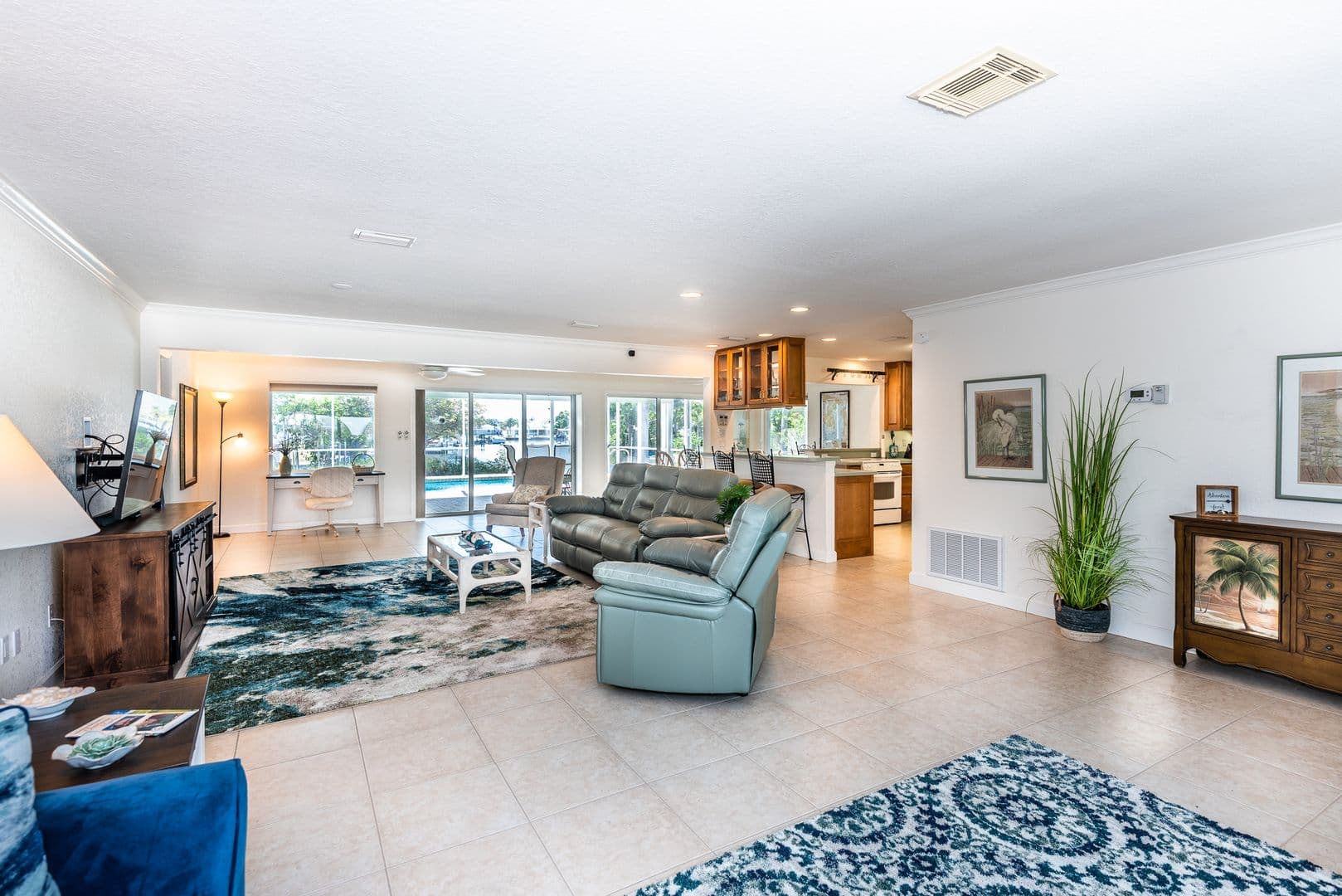 Port Charlotte Apartment: 129 Cousley Dr.