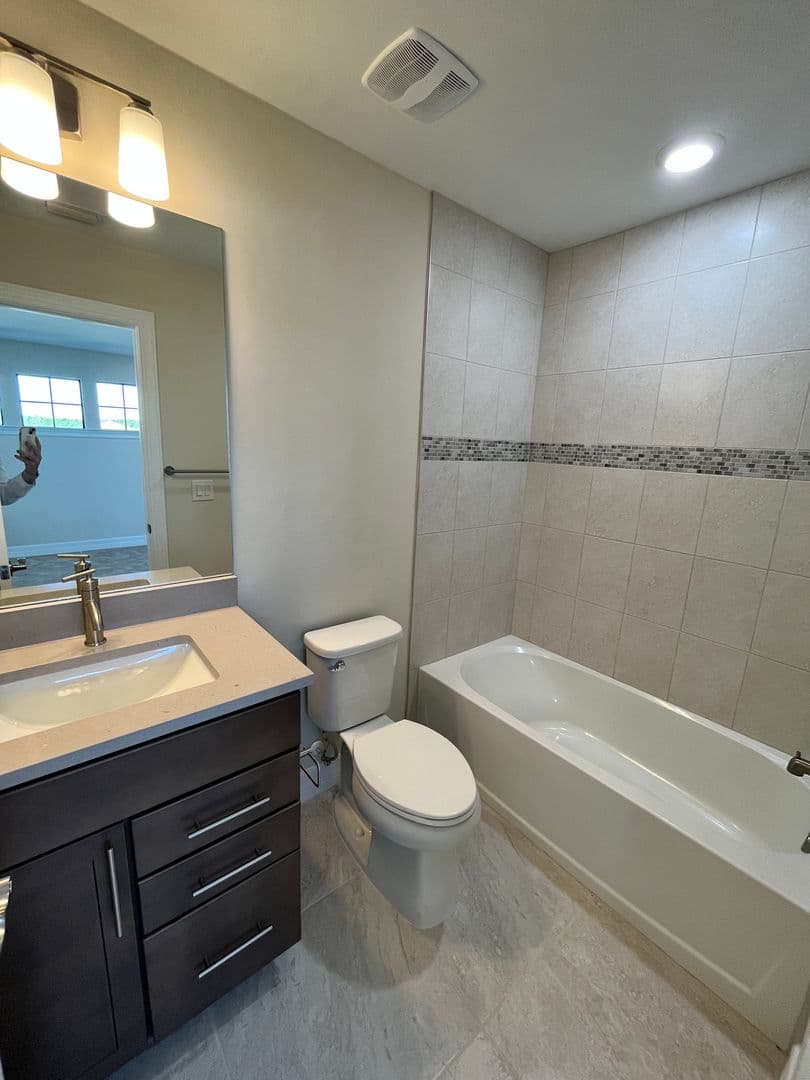 North Port House: 2541 Buckthorn Loop