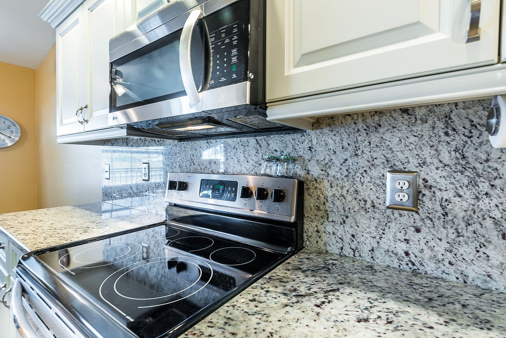 Lake Suzy Apartment: 11644 SW Egret Circle #506