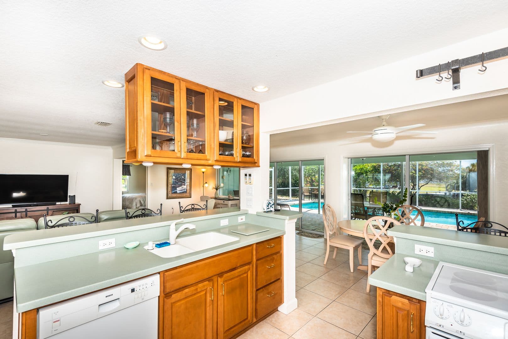 Port Charlotte Apartment: 129 Cousley Dr.