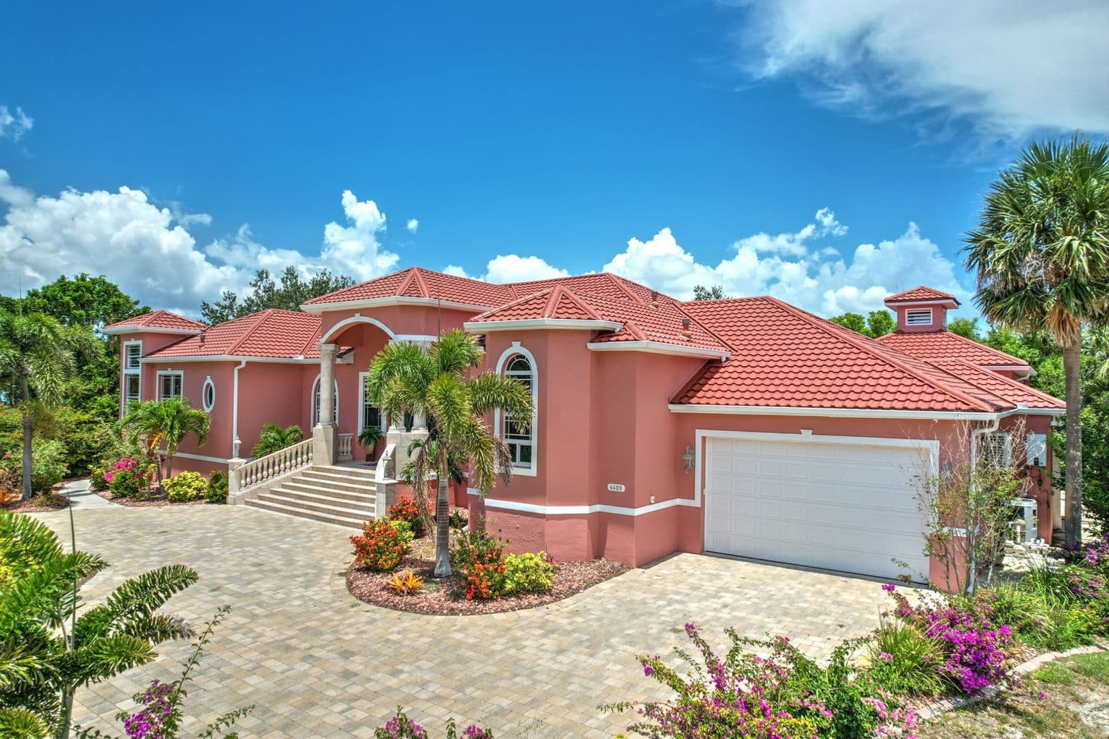 Port Charlotte Apartment: 4409 Crews Ct