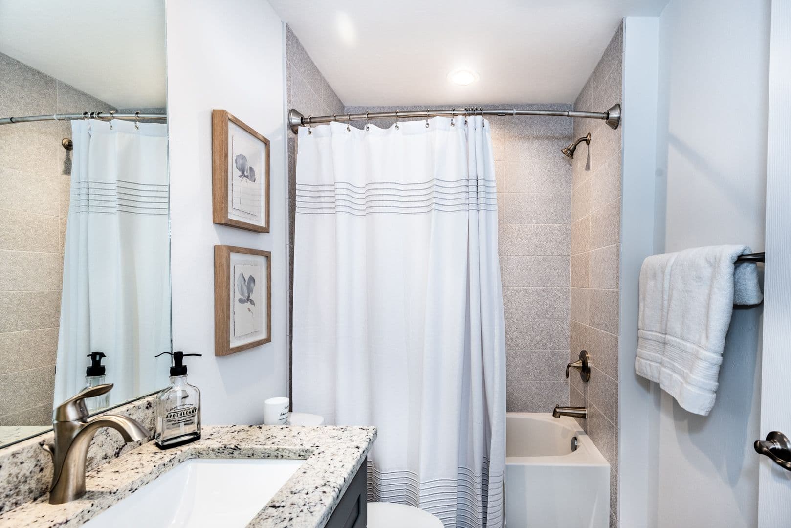 Punta Gorda Apartment: 215 Lewis Circle #111