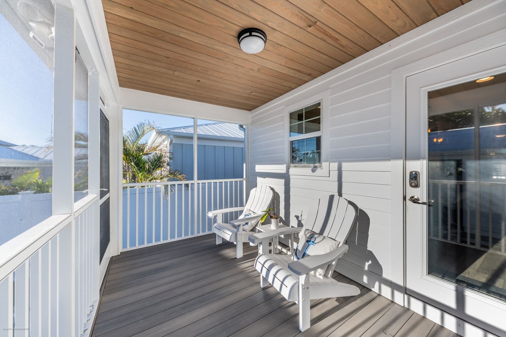 Punta Gorda Apartment: 327 Harvey St