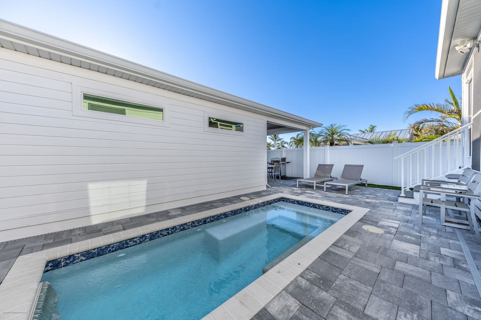 Punta Gorda Apartment: 327 Harvey St