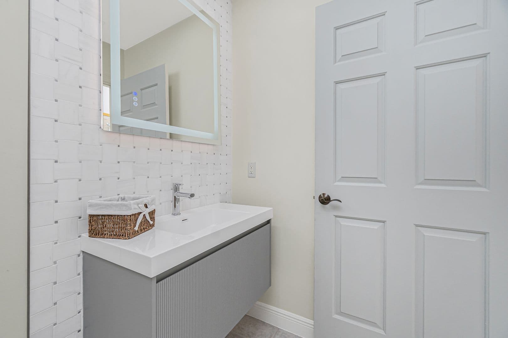 Punta Gorda Condo: 3313 Sunset Key Cir #701