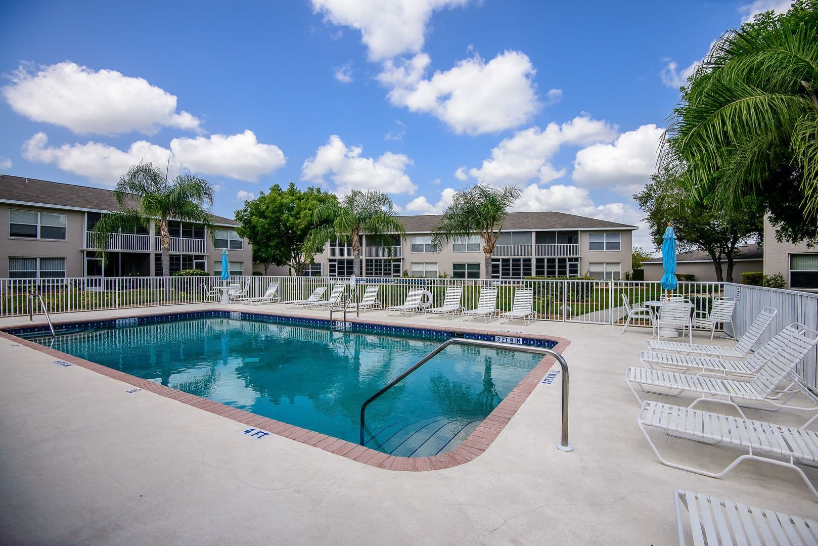 Lake Suzy Apartment: 11644 SW Egret Circle #506