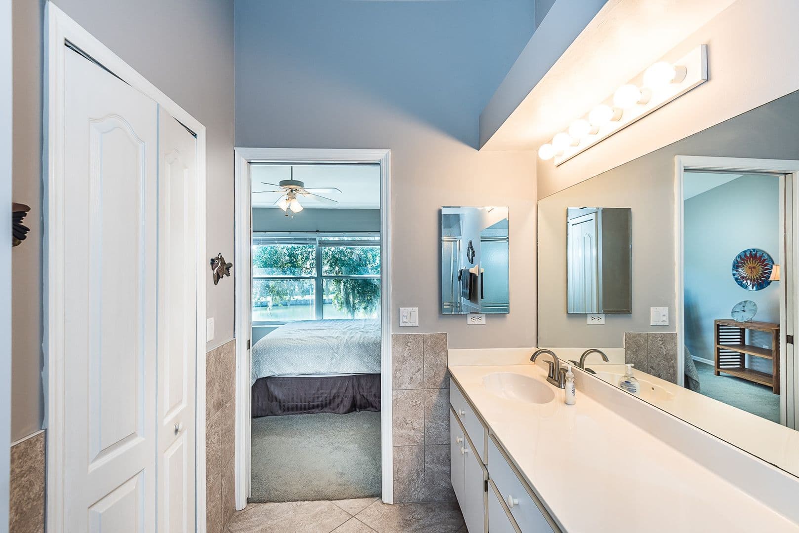 Lake Suzy Apartment: 11644 SW Egret Circle #506