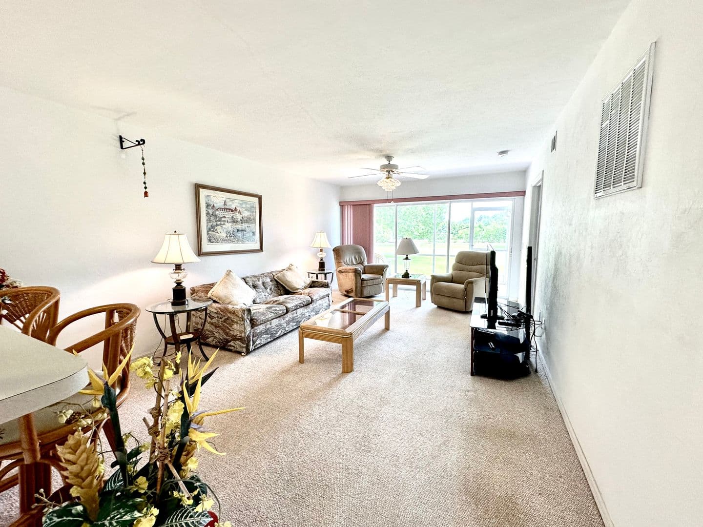 Lake Suzy Apartment: 11644 SW Egret Cir. #1102