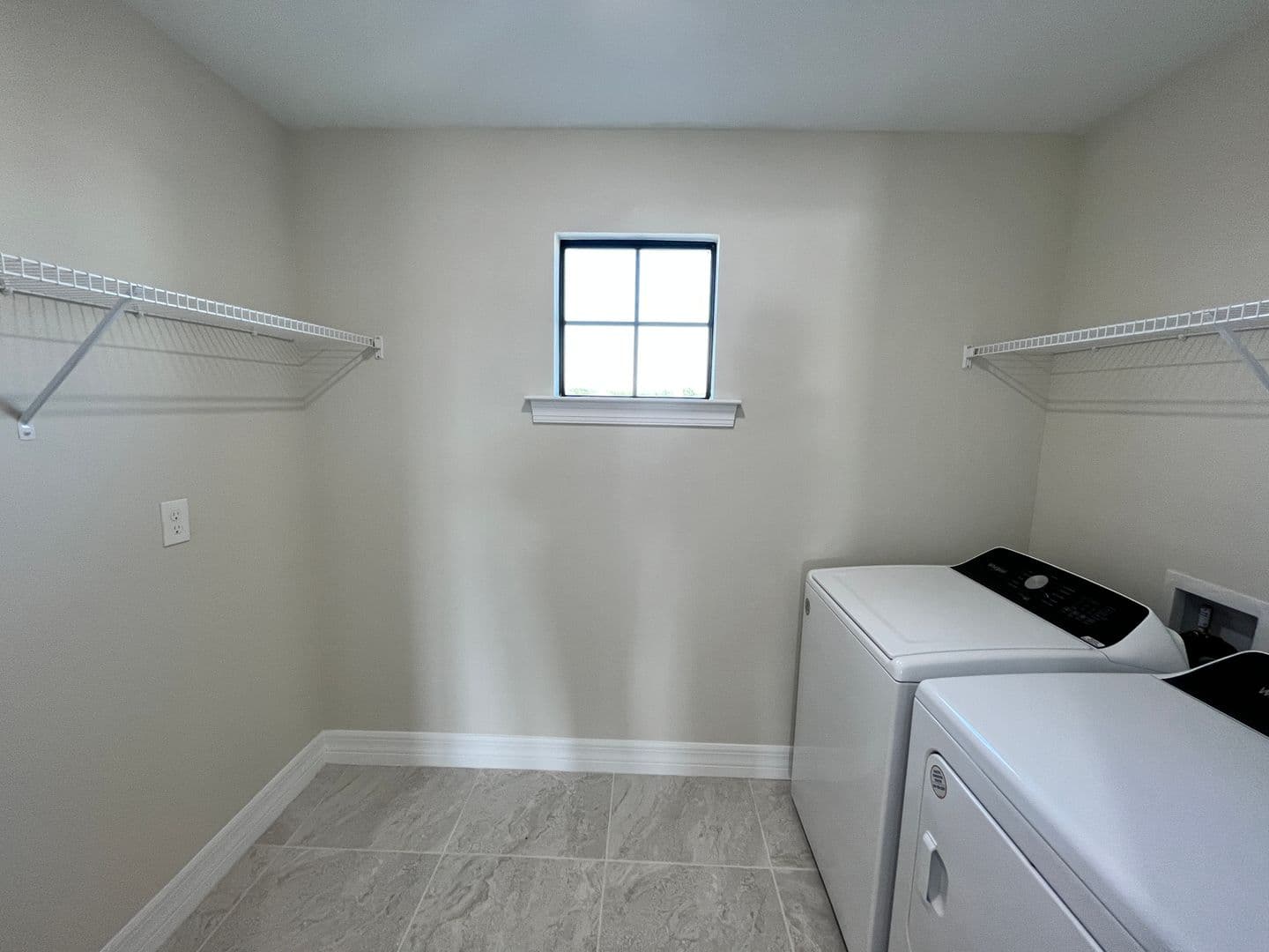North Port House: 2541 Buckthorn Loop