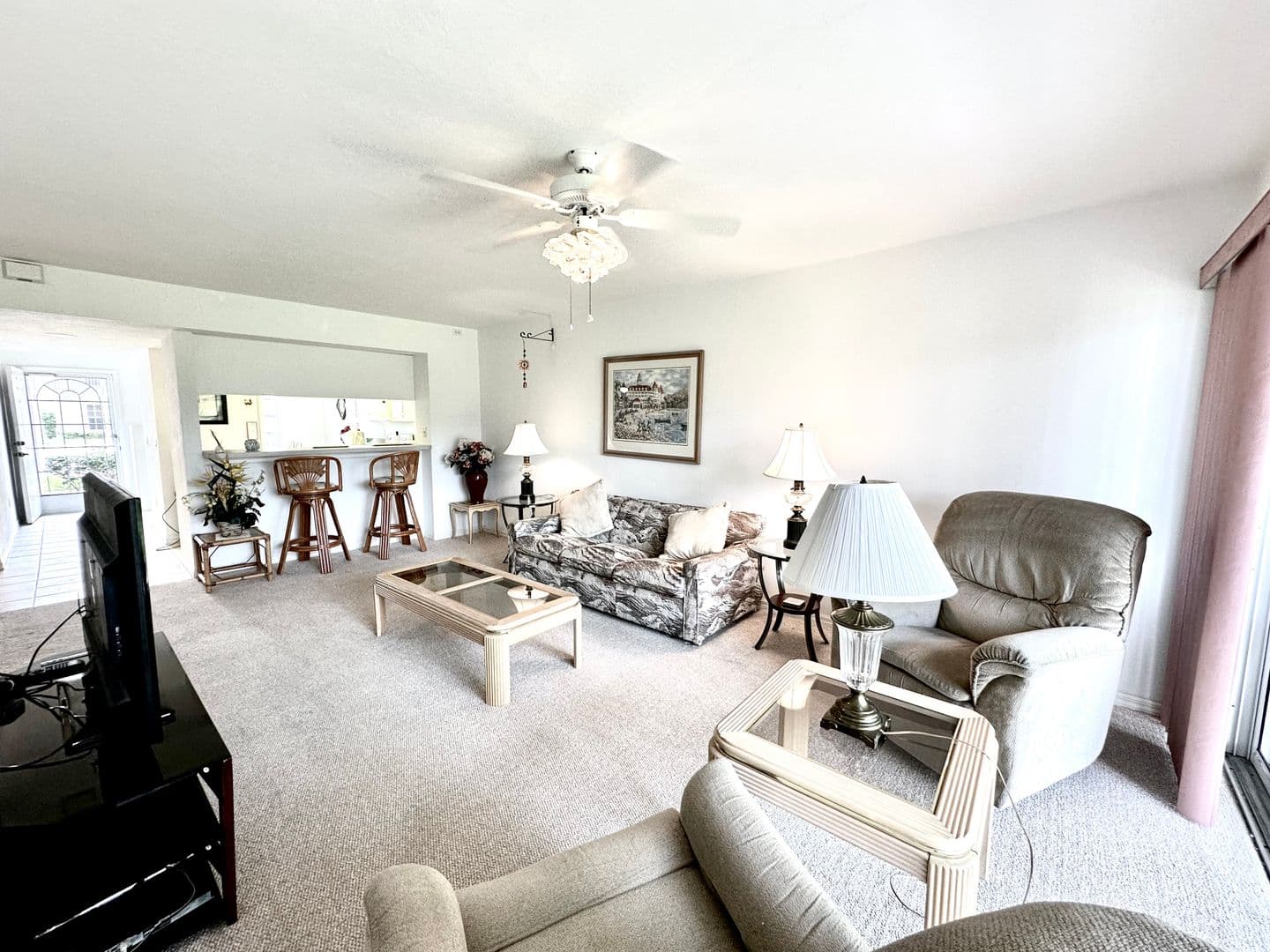 Lake Suzy Apartment: 11644 SW Egret Cir. #1102