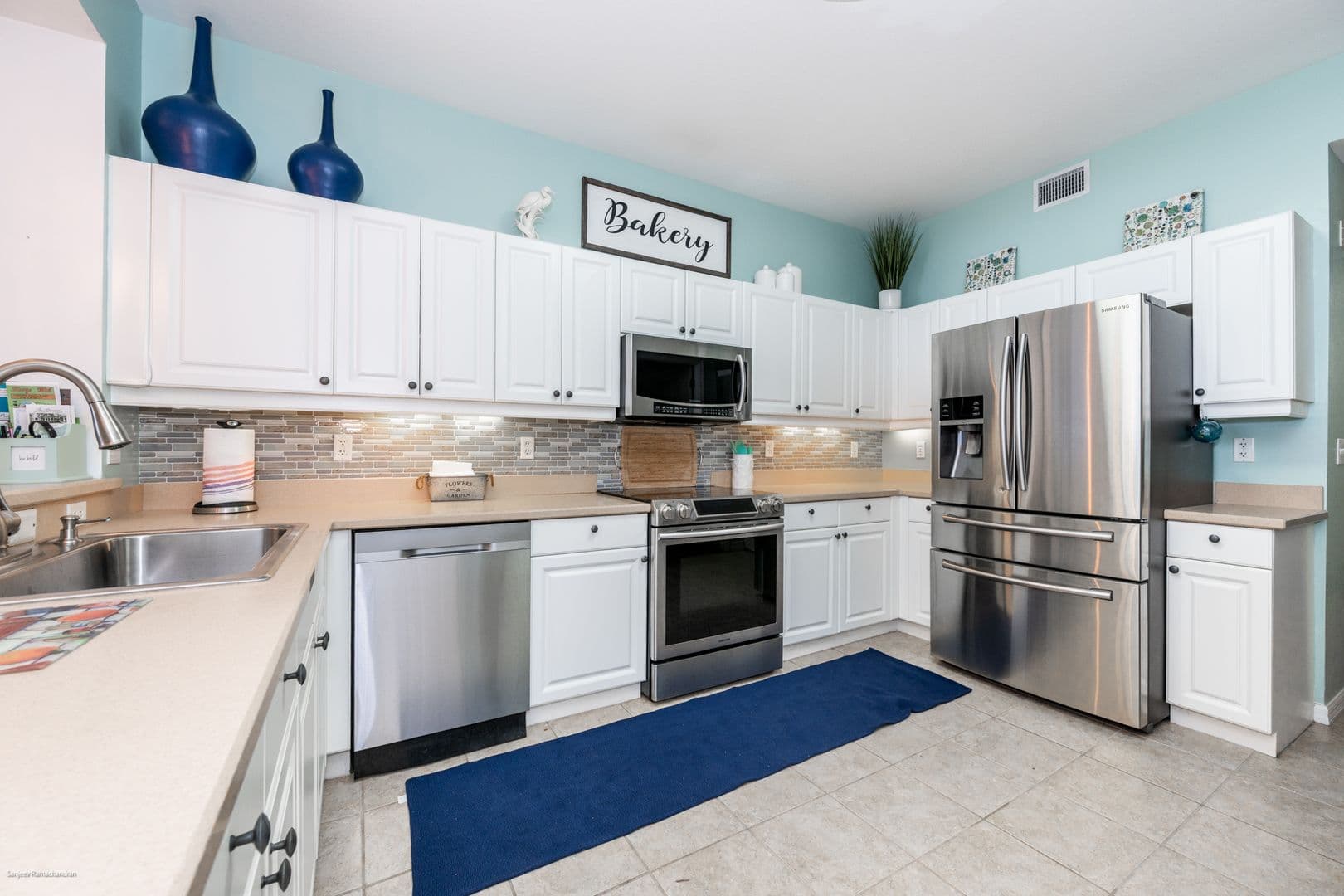 Port Charlotte Condo: 5125 Melbourne St #E201
