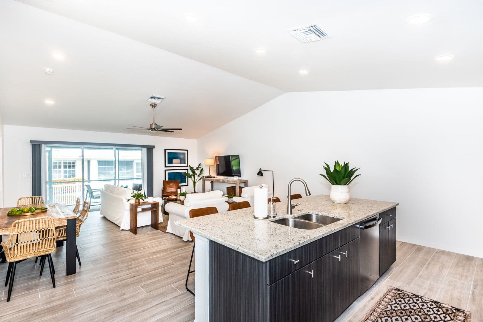 Punta Gorda Apartment: 215 Lewis Circle #111