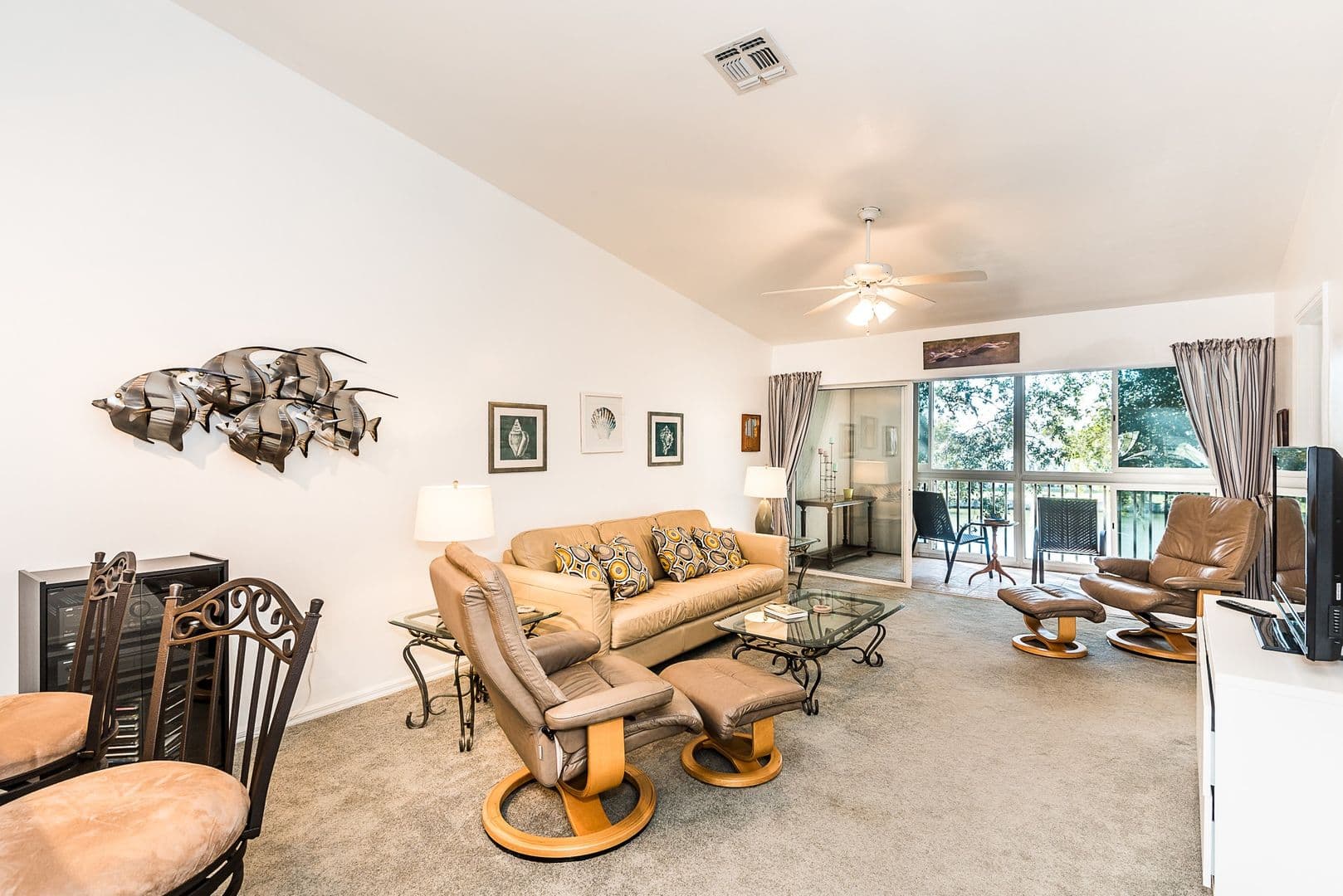 Lake Suzy Apartment: 11644 SW Egret Circle #506
