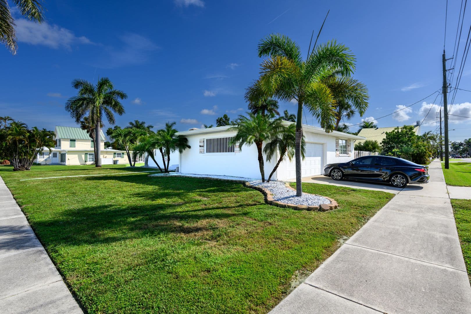 Punta Gorda House: 330 Harvey St