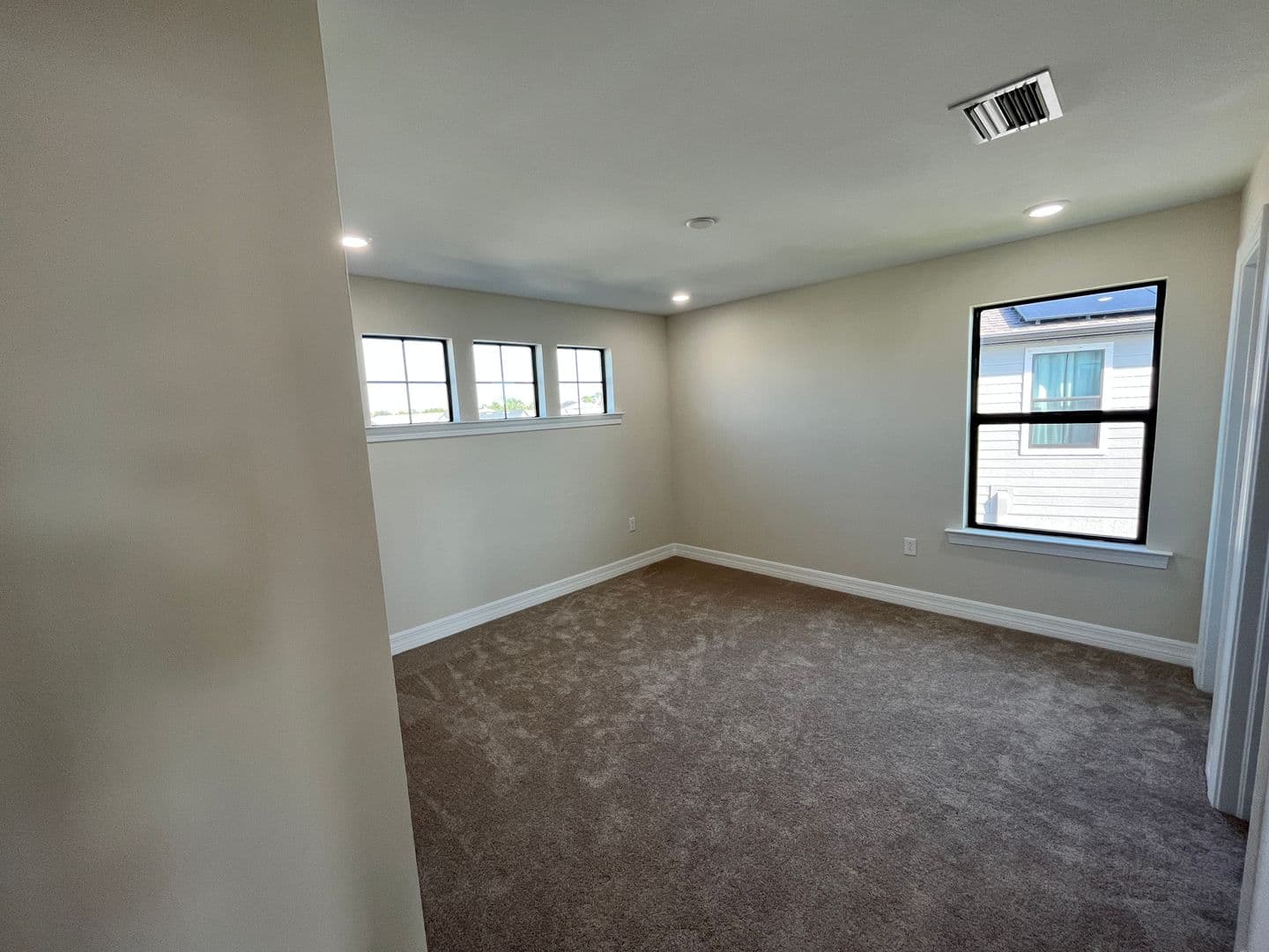 North Port House: 2541 Buckthorn Loop