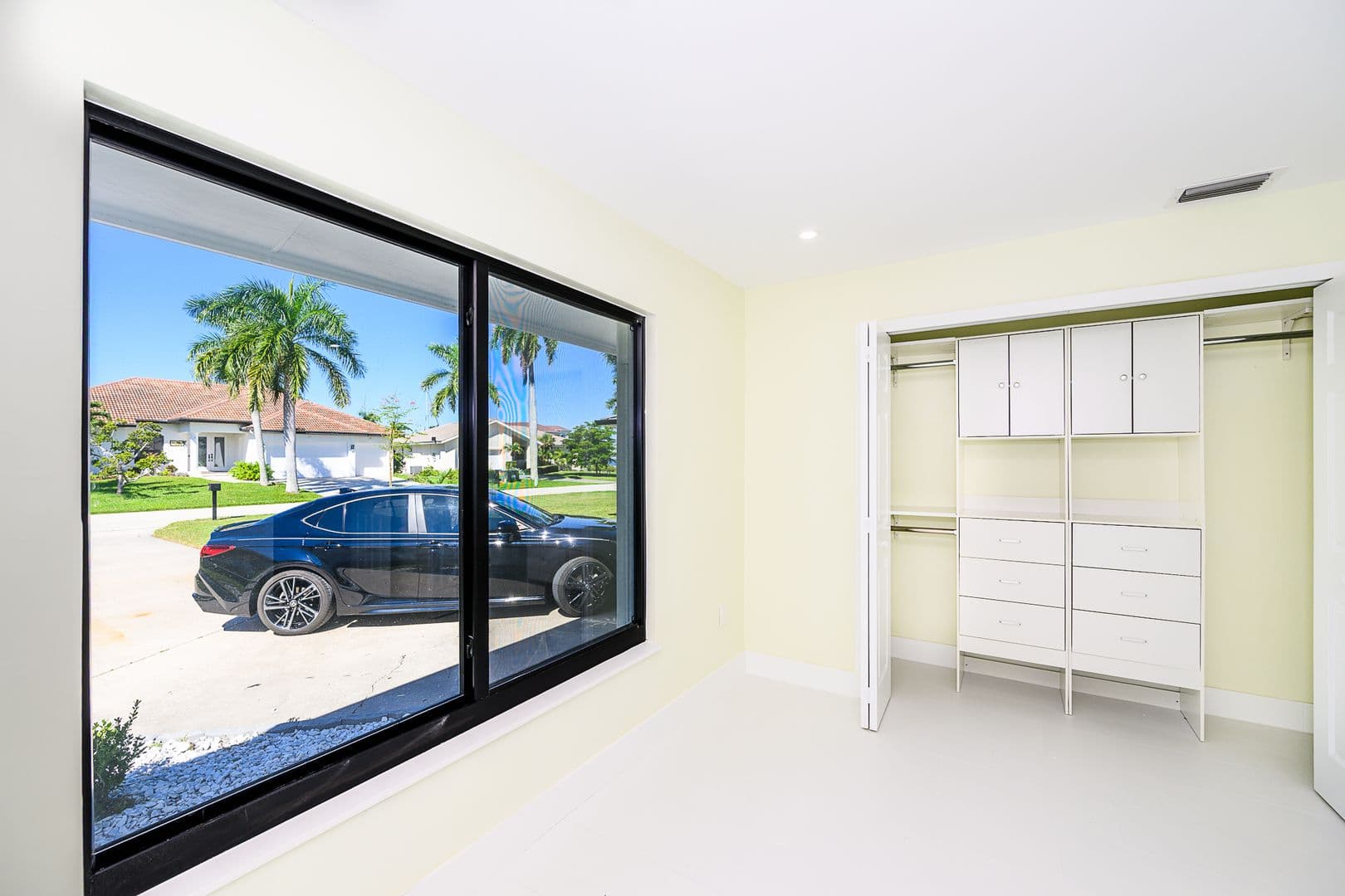 Punta Gorda House: 12 Sabal Dr