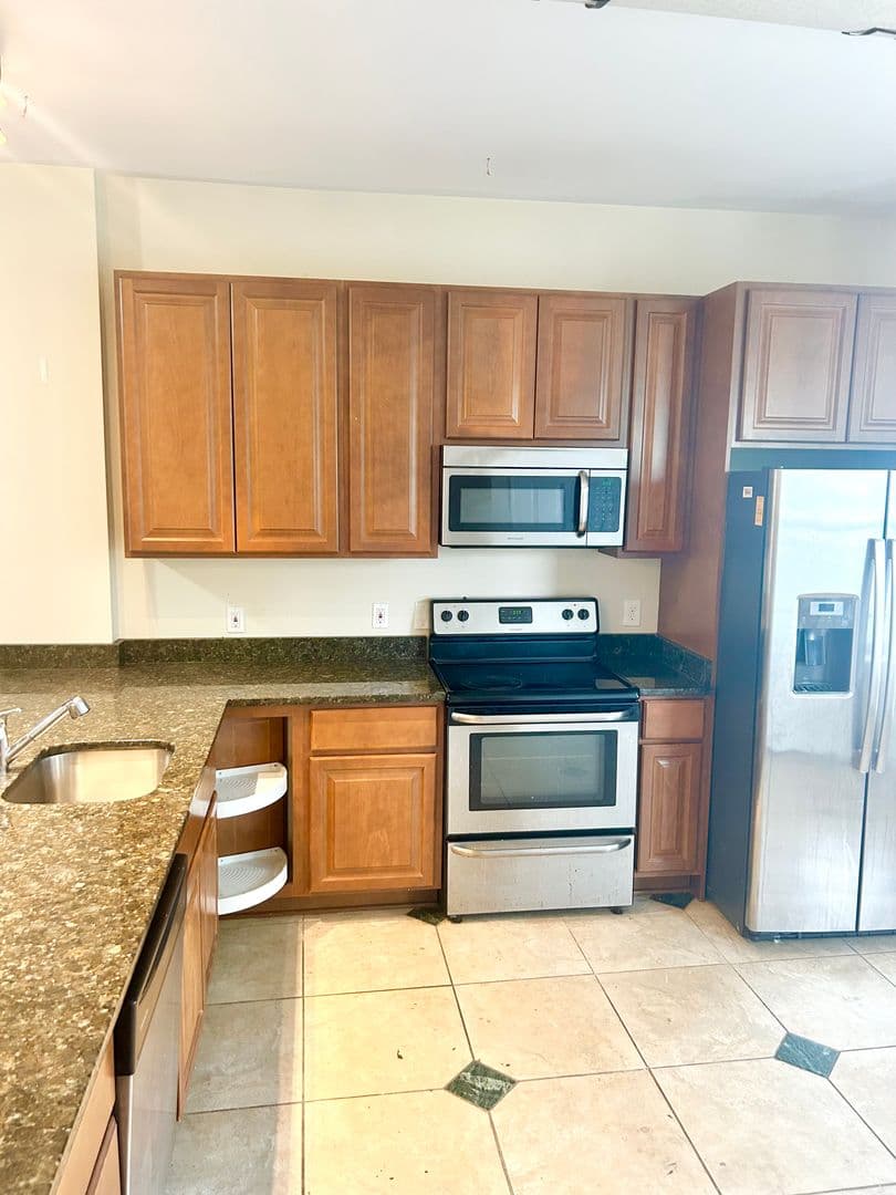 Baltimore Apartment: 841 & 847 Whitelock St