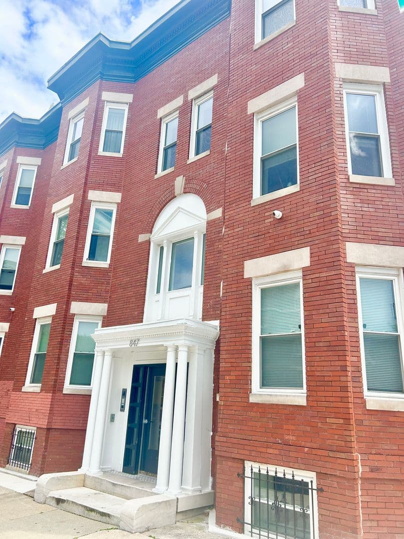 Baltimore Apartment: 841 & 847 Whitelock St