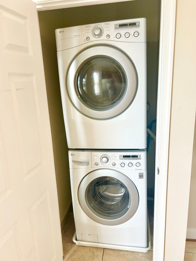Baltimore Apartment: 841 & 847 Whitelock St