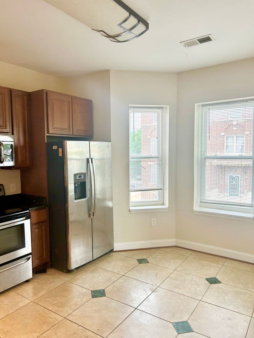 Baltimore Apartment: 841 & 847 Whitelock St