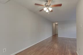 Washington Apartment: 810 Longfellow Street NW