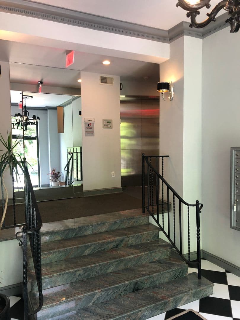 Washington Condo: 1750 Harvard St NW