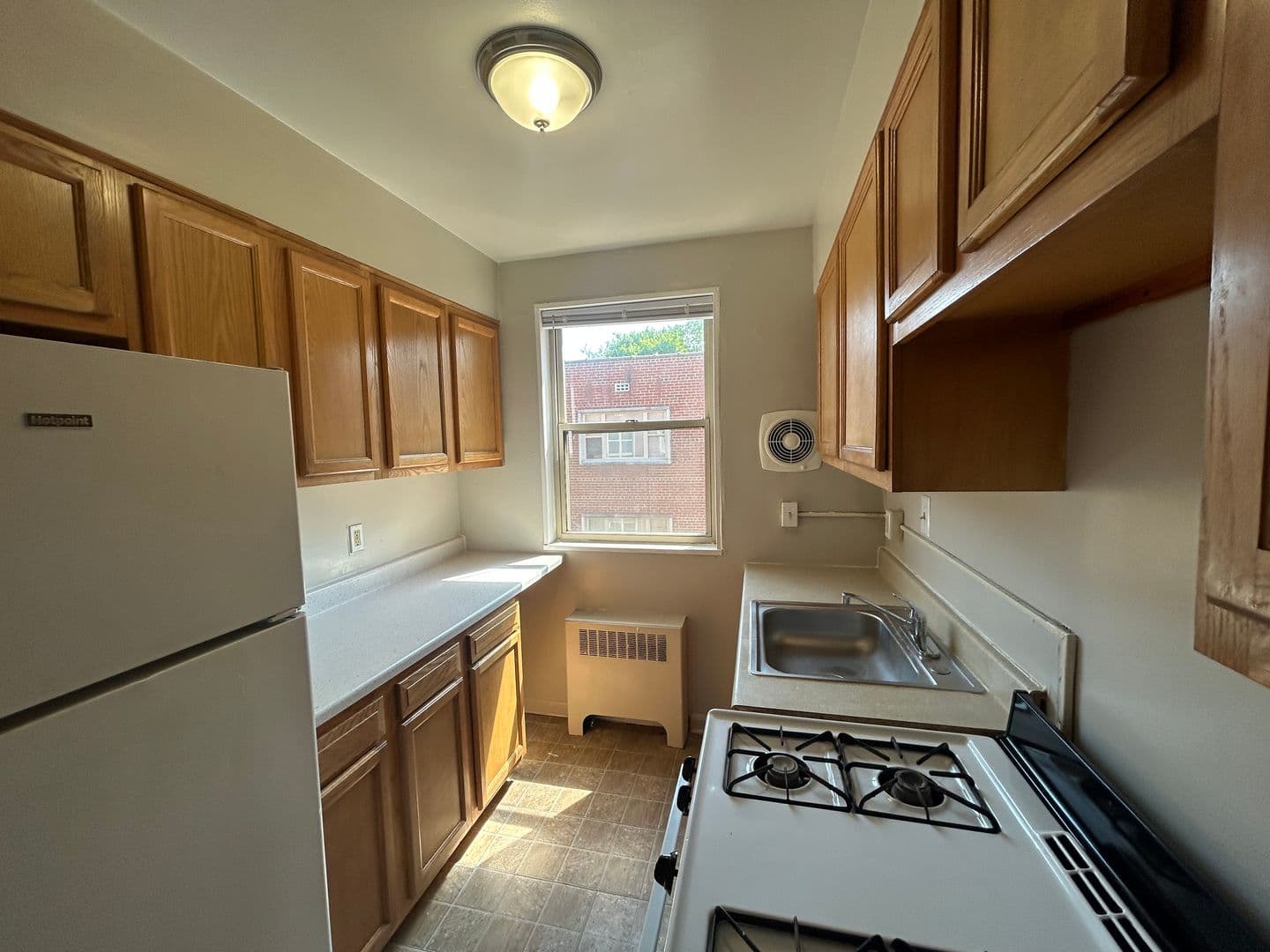Washington Apartment: 1301 U St SE