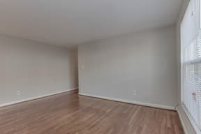 Washington Apartment: 810 Longfellow Street NW