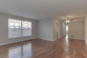 Washington Apartment: 810 Longfellow Street NW