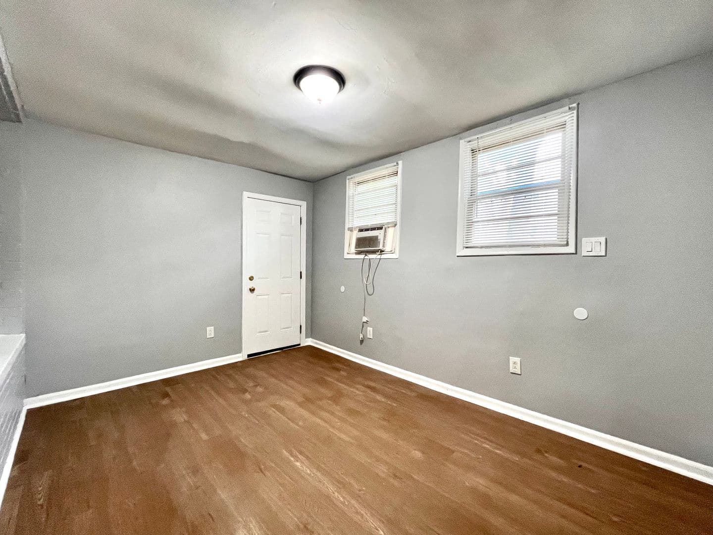 Washington Apartment: 1222 Missouri Ave NW