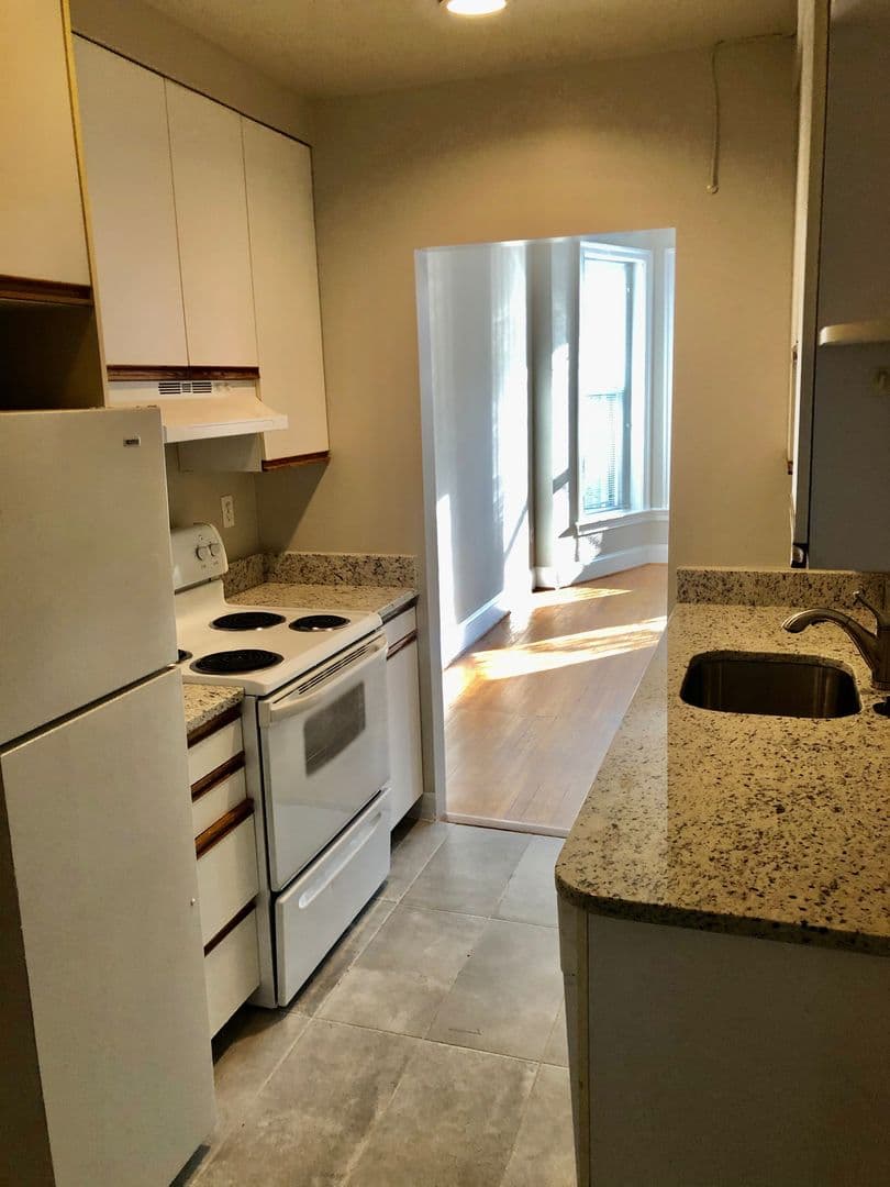 Washington Apartment: 1755 Church St NW