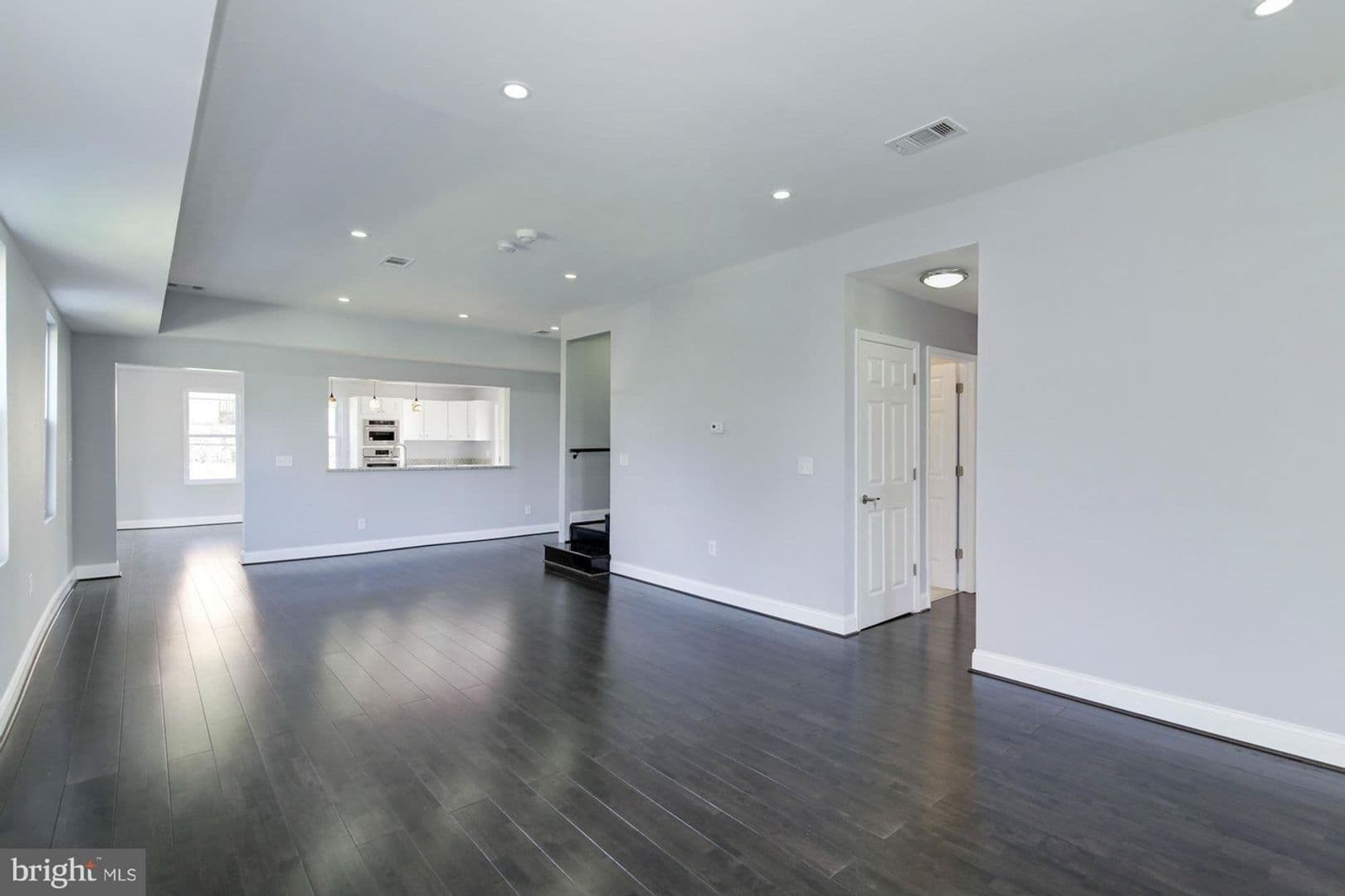 Mount Rainer House: 3200 Bunker Hill Road