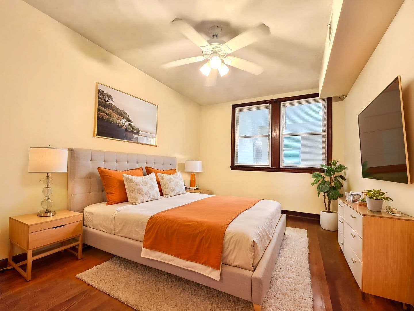 Washington Apartment: 1101 - 1113 19th St NE