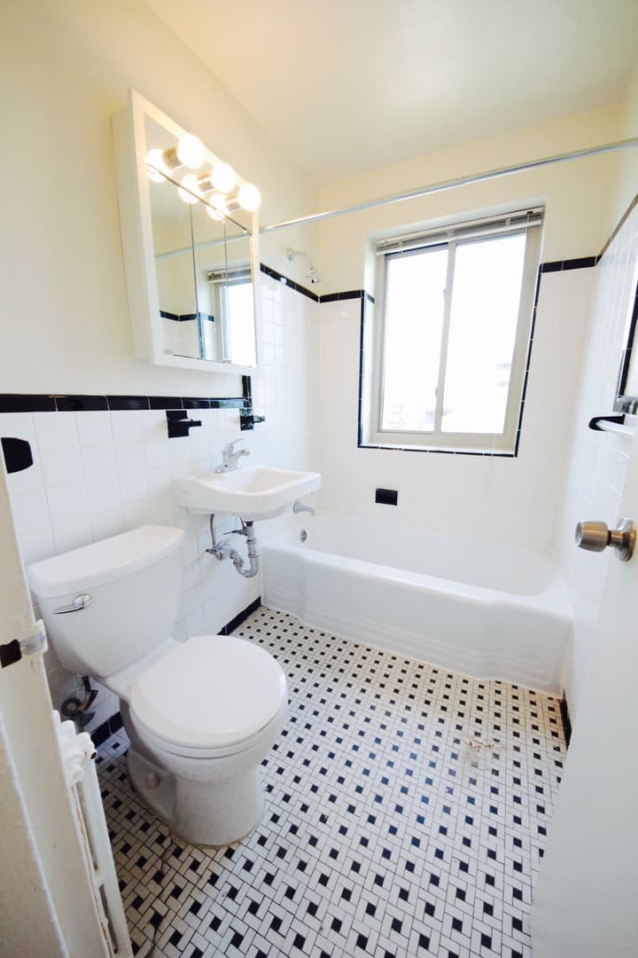 Washington Apartment: 1311 Madison St., NW
