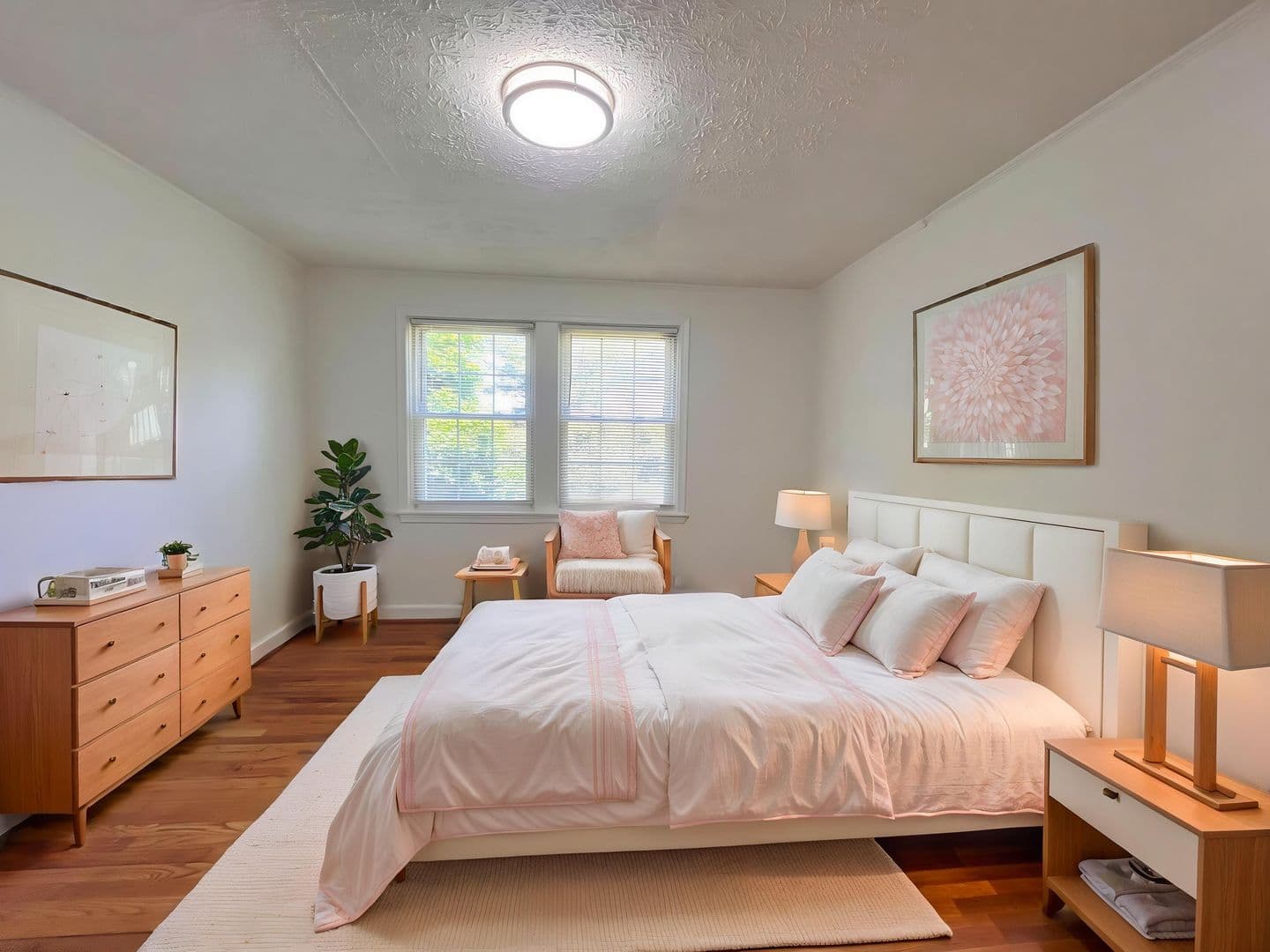 Washington House: 2115 Suitland Terrace SE