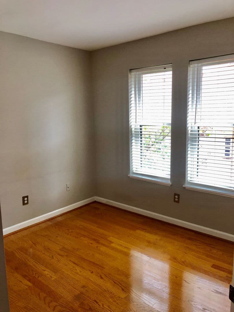 Washington Condo: 1750 Harvard St NW