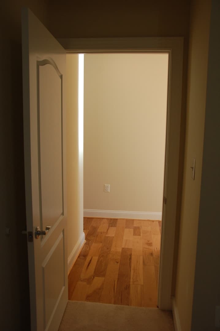 Washington Apartment: 1319 Park Rd NW