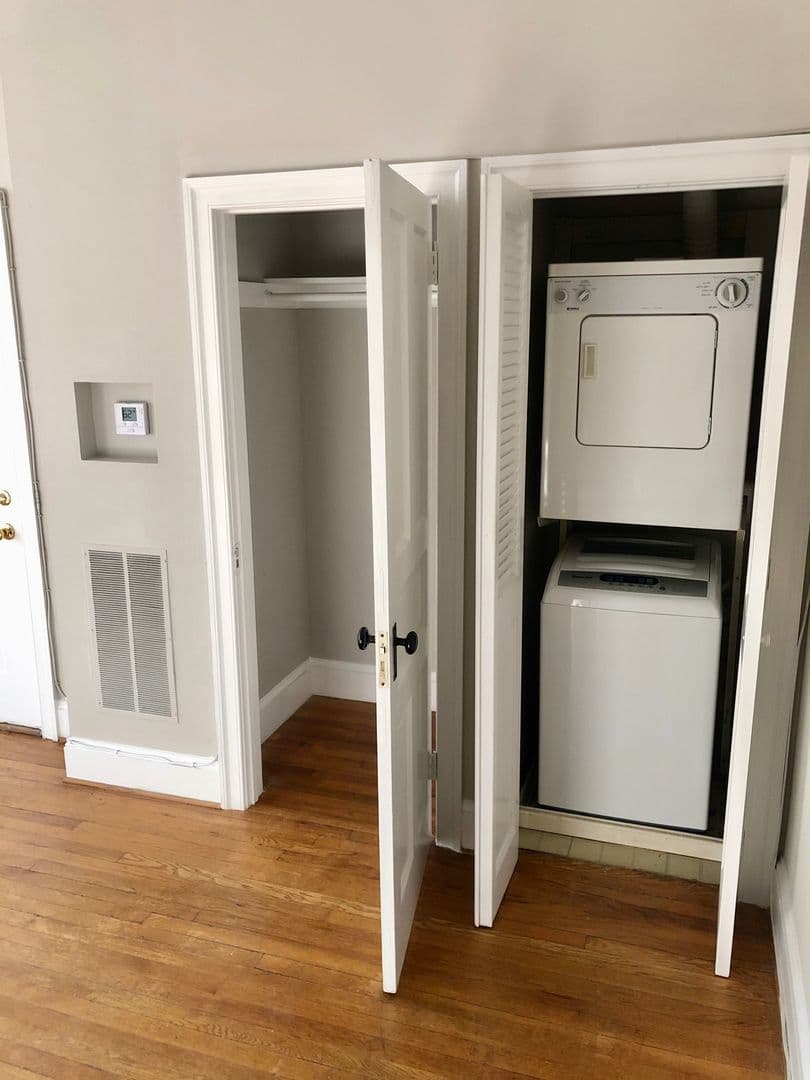 Washington Apartment: 1755 Church St NW