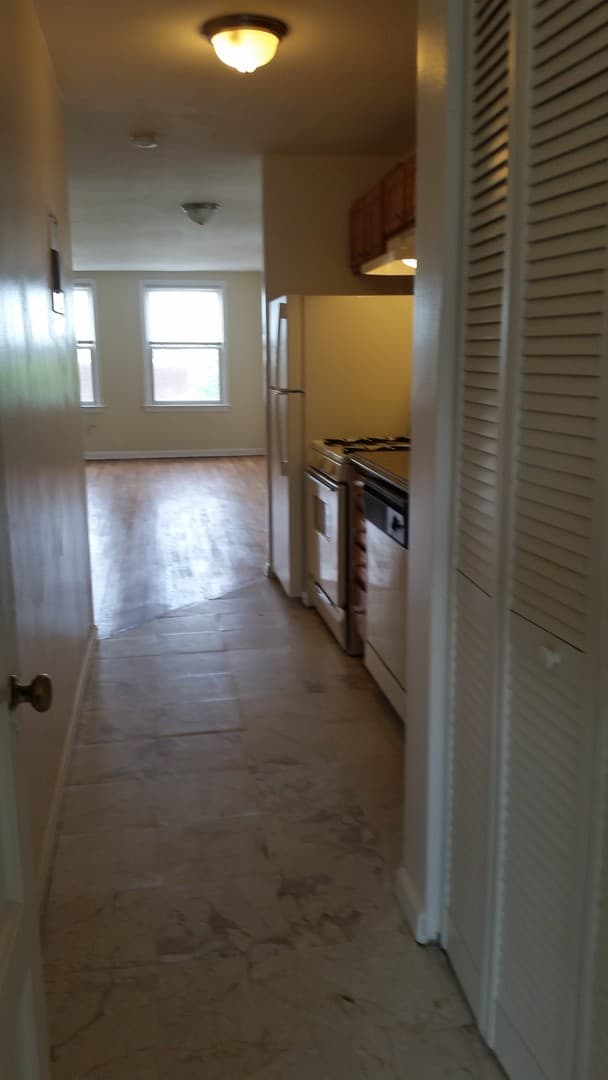 Washington Apartment: 1101 - 1113 19th St NE