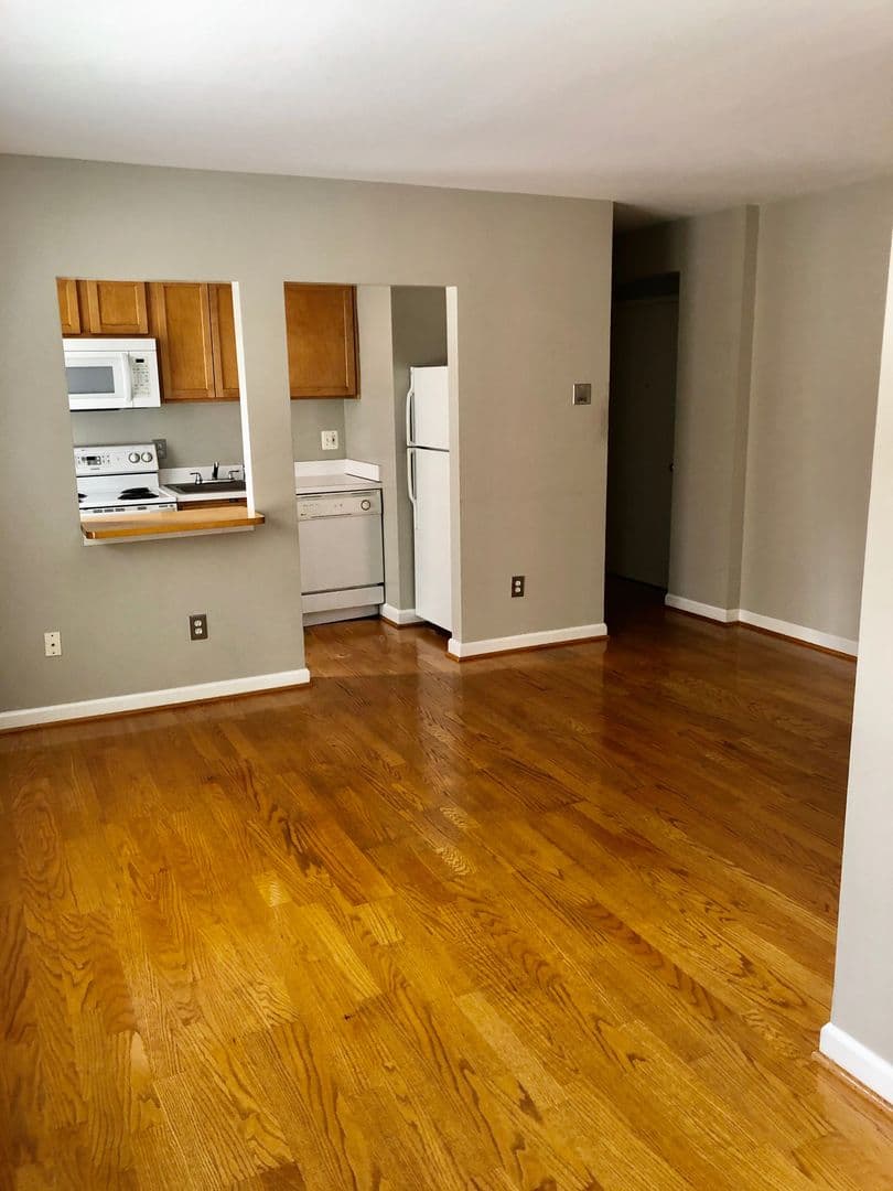 Washington Condo: 1750 Harvard St NW